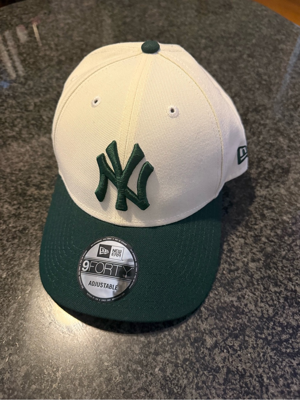 New Era NY Yankees White and Dark Green 9FORTY Cap 1999 World Series patch